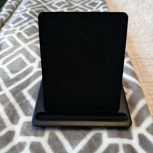 Kindle Paperwhite Wireless Charging Dock